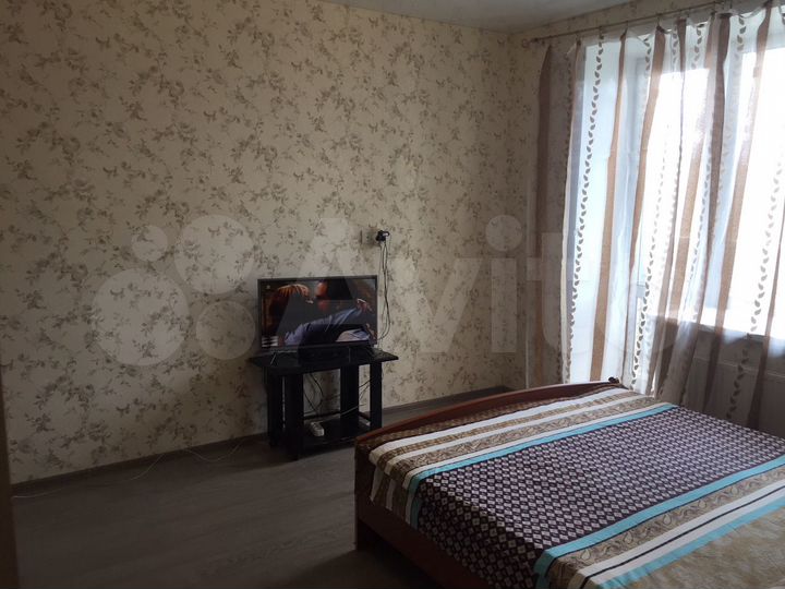 1-к. квартира, 45 м², 8/10 эт.