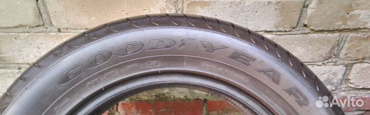 Goodyear EfficientGrip 235/55 R17 99Y