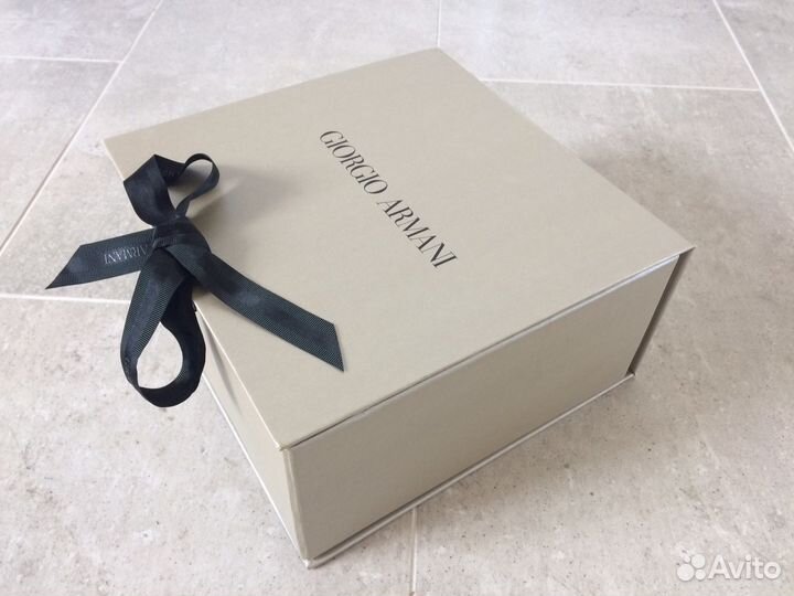 Подарочная коробка Armani упаковка