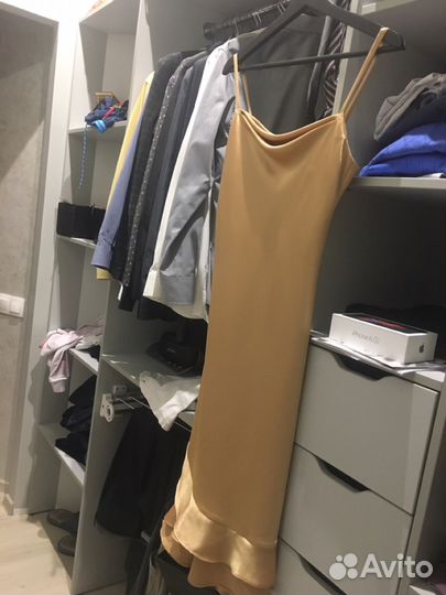 Платье вечернее