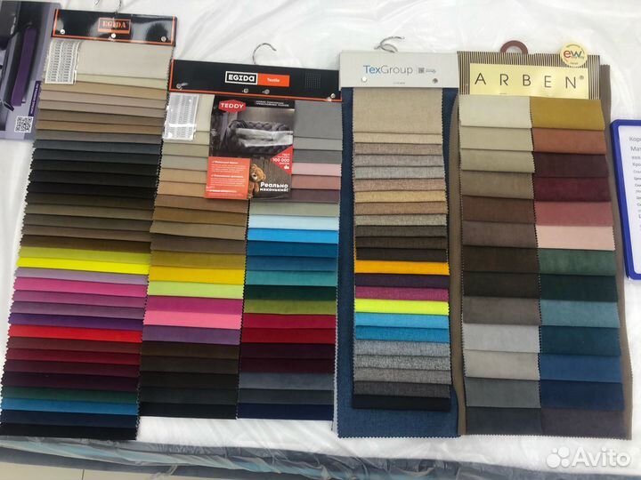 Интерьерная кровать велюр