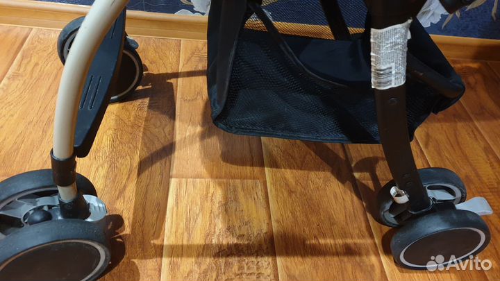 Прогулочная коляска Glory 1010