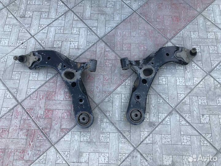 Toyota RAV 4 Рав Рычаг Передний Правый Левый