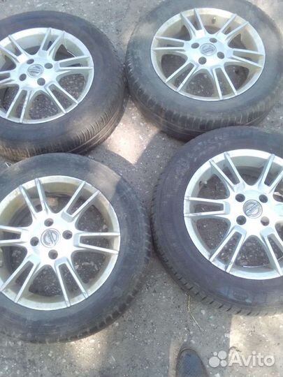 R15 Nissan 4/100