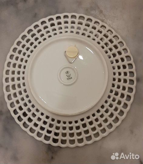 Тарелка ажурная декоративная