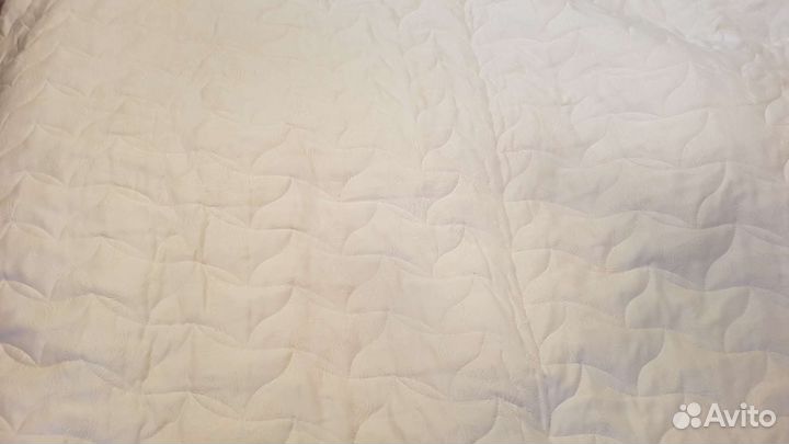 Наматрасник на молнии