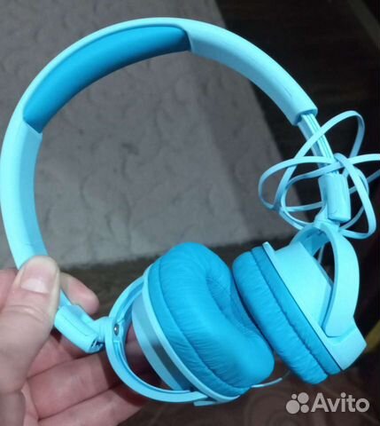 Проводные наушники