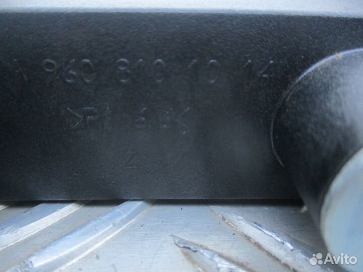 Кронштейн Mercedes-Benz A9608101014