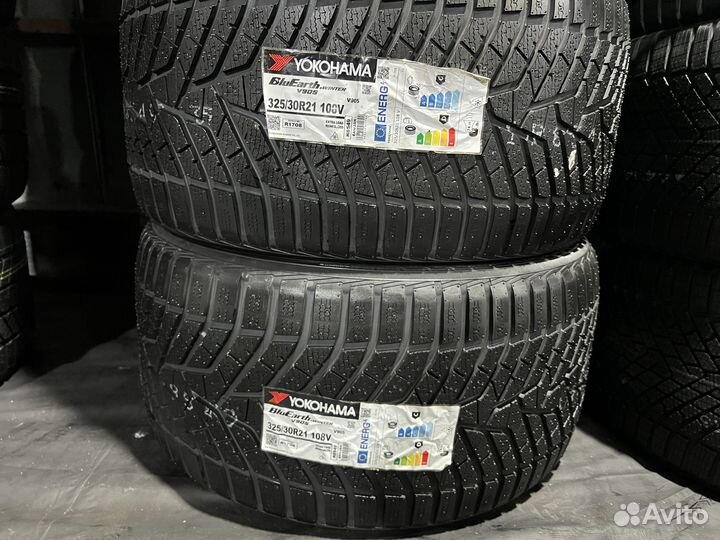 Yokohama BluEarth Winter V905 285/35 R21 и 325/30 R21 103V