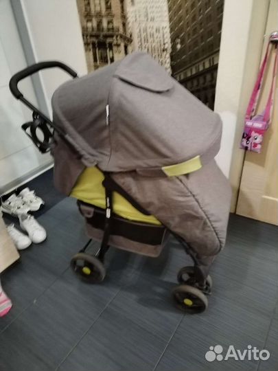Прогулочная коляска