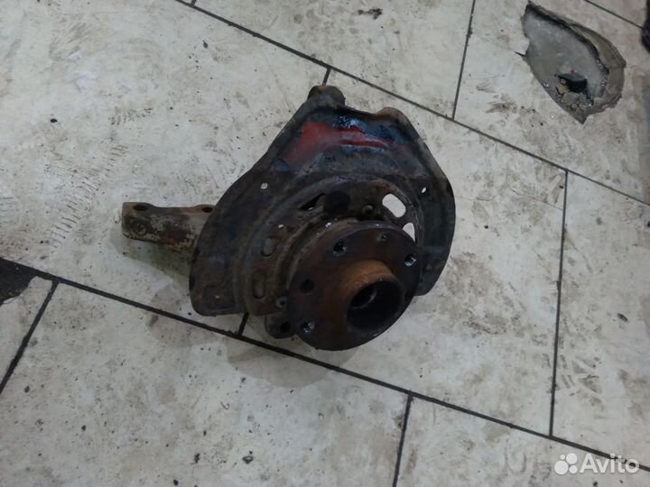 Кулак передний opel vactra b