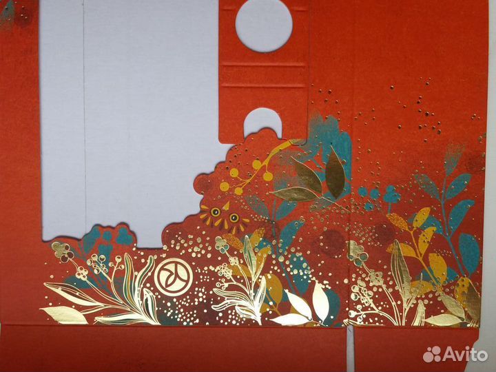 Новогодняя подарочная коробка цвета мандарин