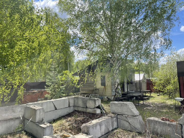 Дача 20 м² на участке 15 сот.