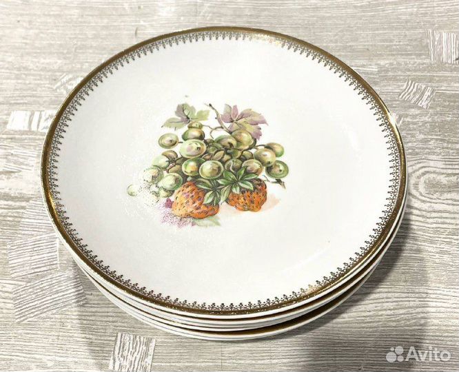 Набор тарелок Ананас