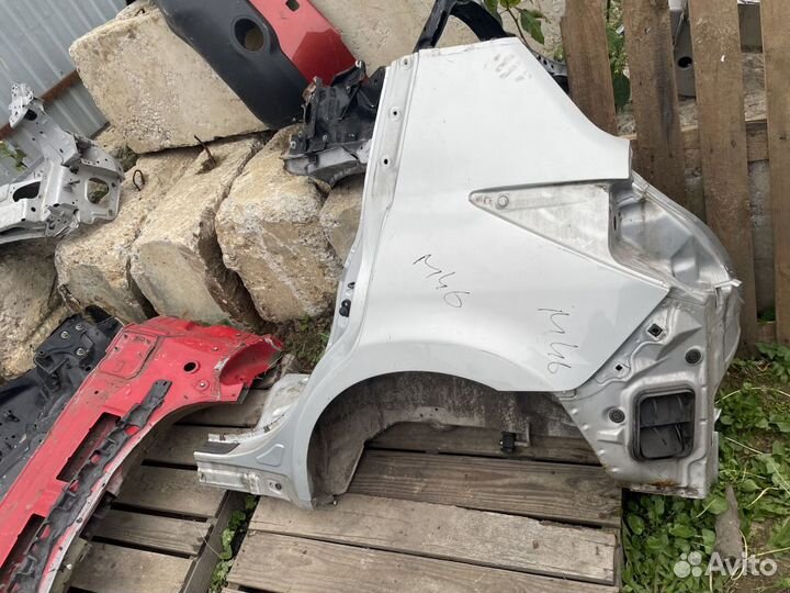 Крыло заднее левое четверть nissan tiida C11