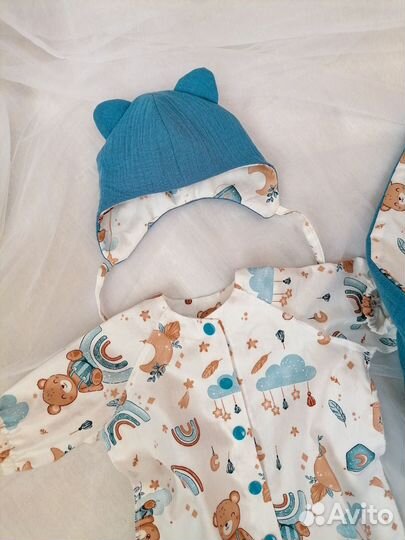 Комплект на выписку из муслина новый