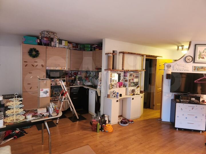 1-к. квартира, 42 м², 10/14 эт.