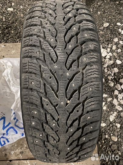 Nokian Tyres Hakkapeliitta 9 SUV 215/65 R16