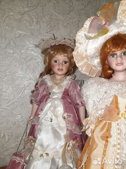 Кукла фарфоровая