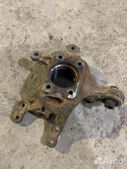 Кулак задний kia ceed