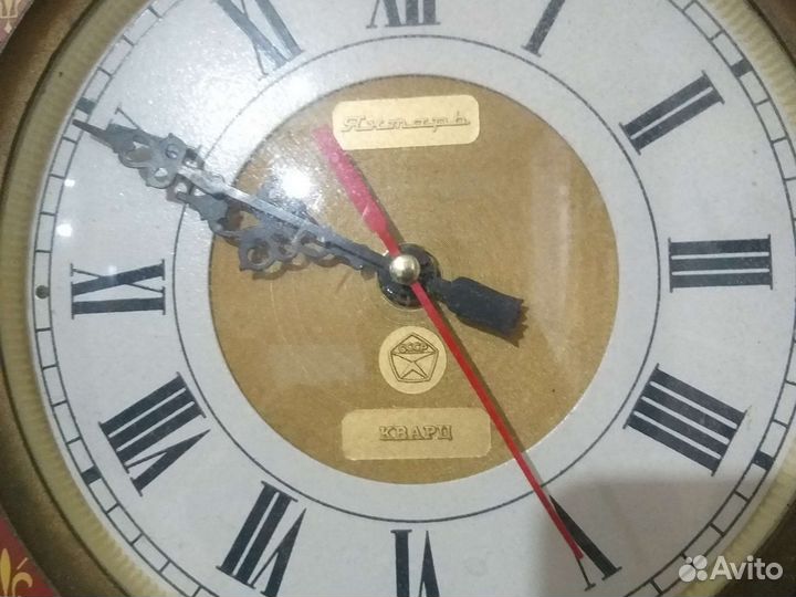 Старинные настенные часы