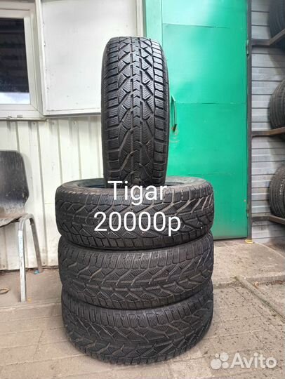 Achilles 122 215/60 R17