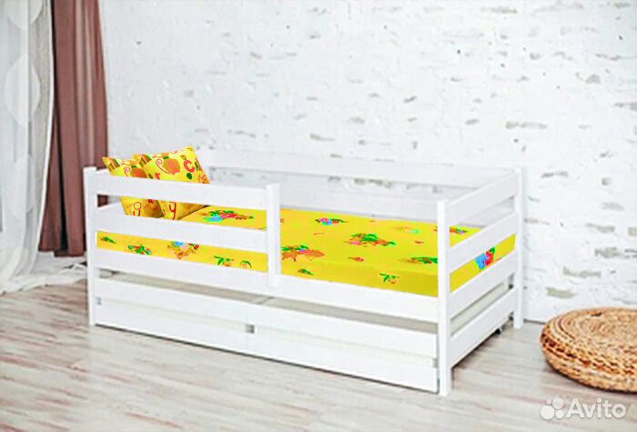 Кроватка софа эко от 2х лет из массива с бортиком