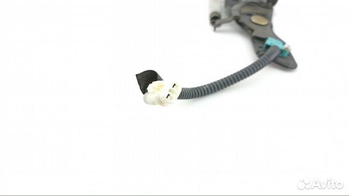 Замок багажника Toyota Crown Majesta UZS186 3UZ