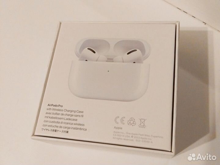 Коробка от наушников Airpods