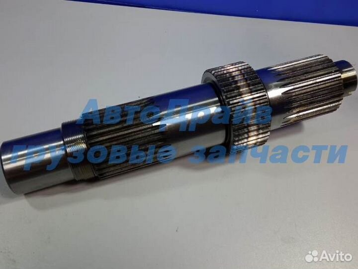 Вал редуктора Ивеко Евро Тех Траккер средний мост