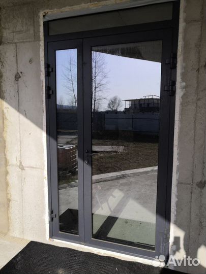 Алюминиевые двери под заказ с монтажем