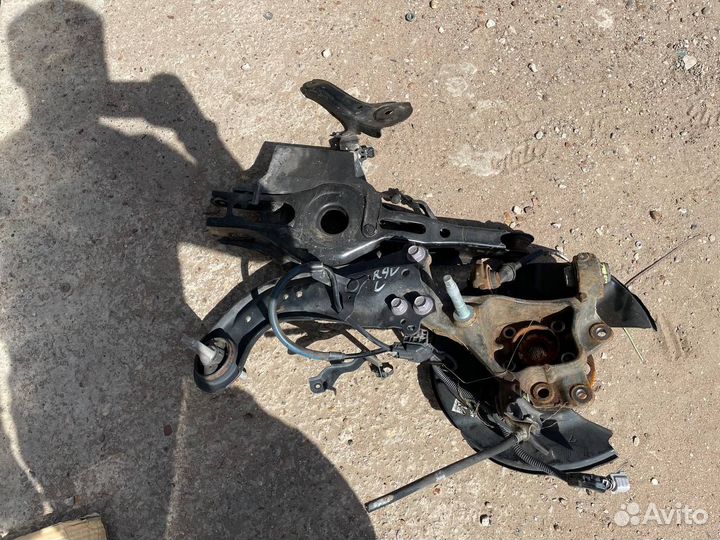 Задний кулак Тойота Рав 4 50 4 WD