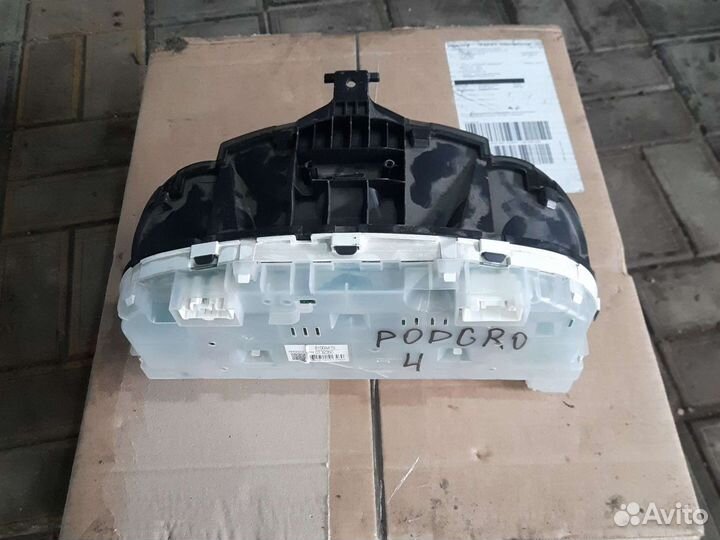 Панель приборов Mitsubishi Pajero 4