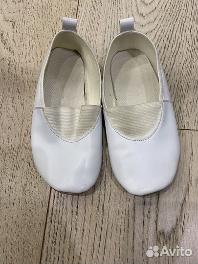 Босоножки белые 27 размер