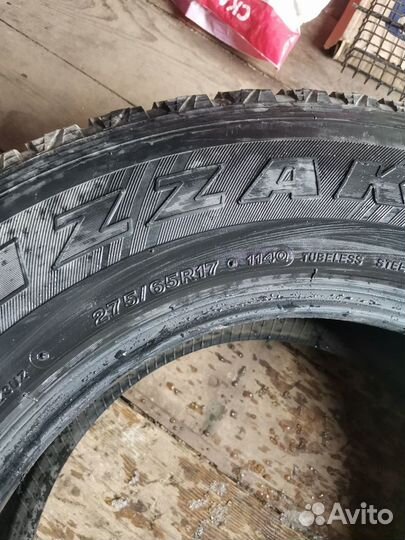 Bridgestone Blizzak DM-Z3 275/65 R17