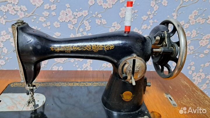Швейная машинка ножная