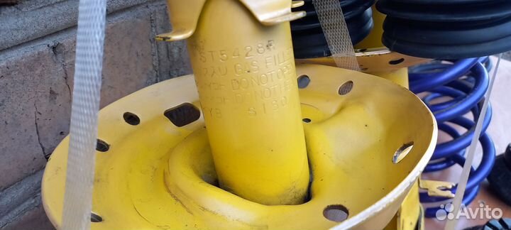 Передние стойки