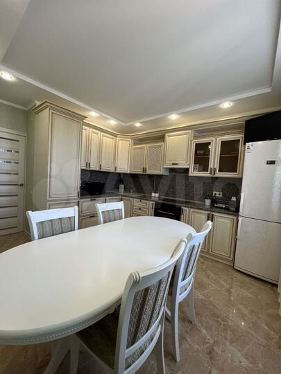 2-к. квартира, 67 м², 15/17 эт.