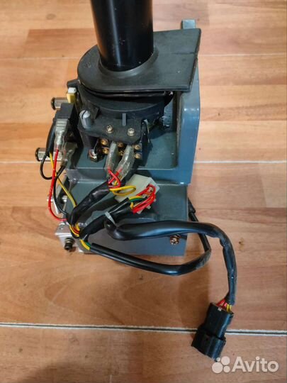 Механизм открывания дверей