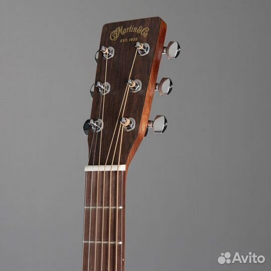 Леворукая гитара Martin Guitars 000-X2E Lefthand