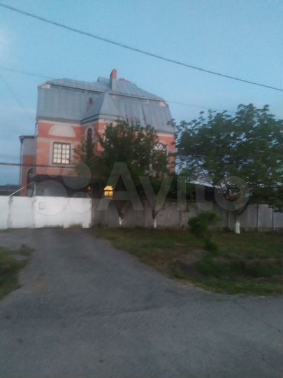 Дом 298 м² на участке 15 сот.