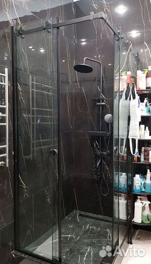 Стеклянная перегородка в ванную