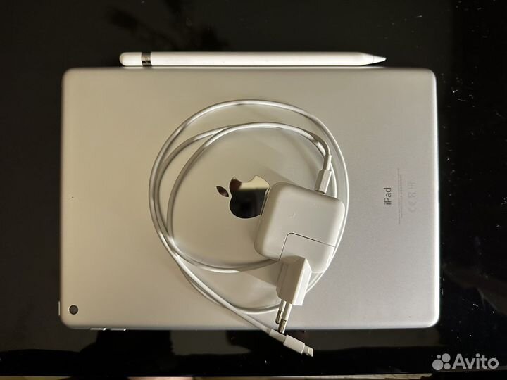 iPad 7 поколения, 2019 года, 32 гб