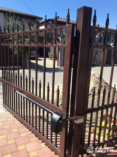 Привод для распашных ворот установка до 36 ч