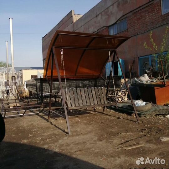 Качели металлические