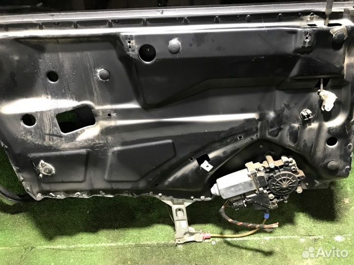 Стеклоподъемник задний левый Audi A8 Quattro D2