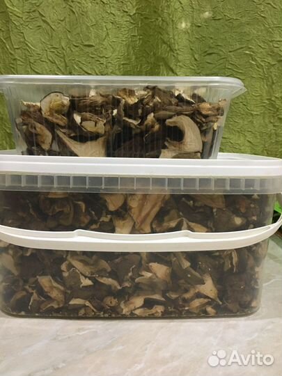 Грибы маринованные белые и др