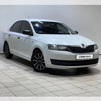 Skoda Rapid 1.6 AT, 2015, 185 000 км, с пробегом, цена 944 000 руб.