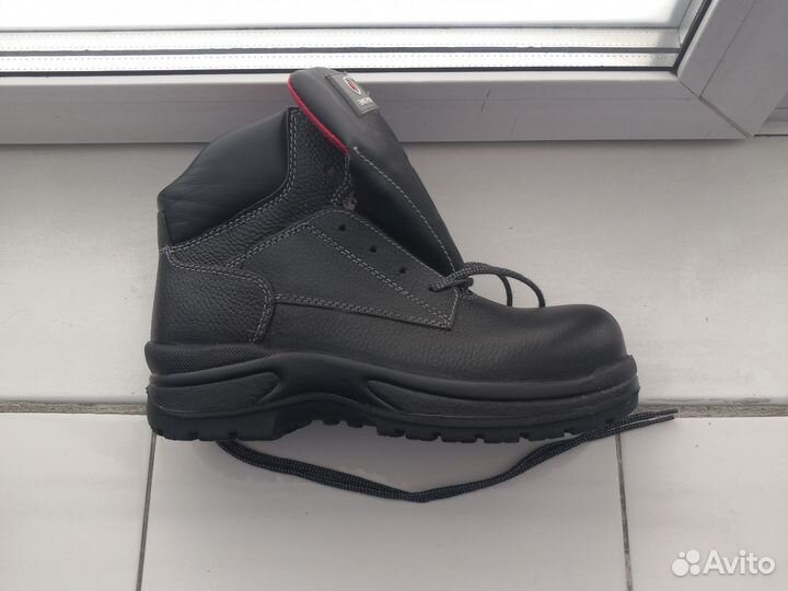 Ботинки спецобувь 40 размер