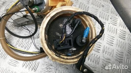 Насос топливный электрический BMW 7 E65 (OKR01M701